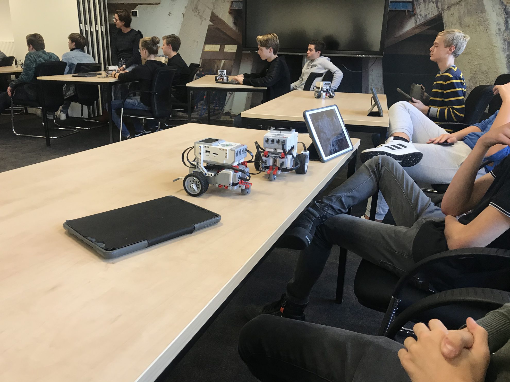 Succesvolle LEGO Mindstorms workshops op IPKW