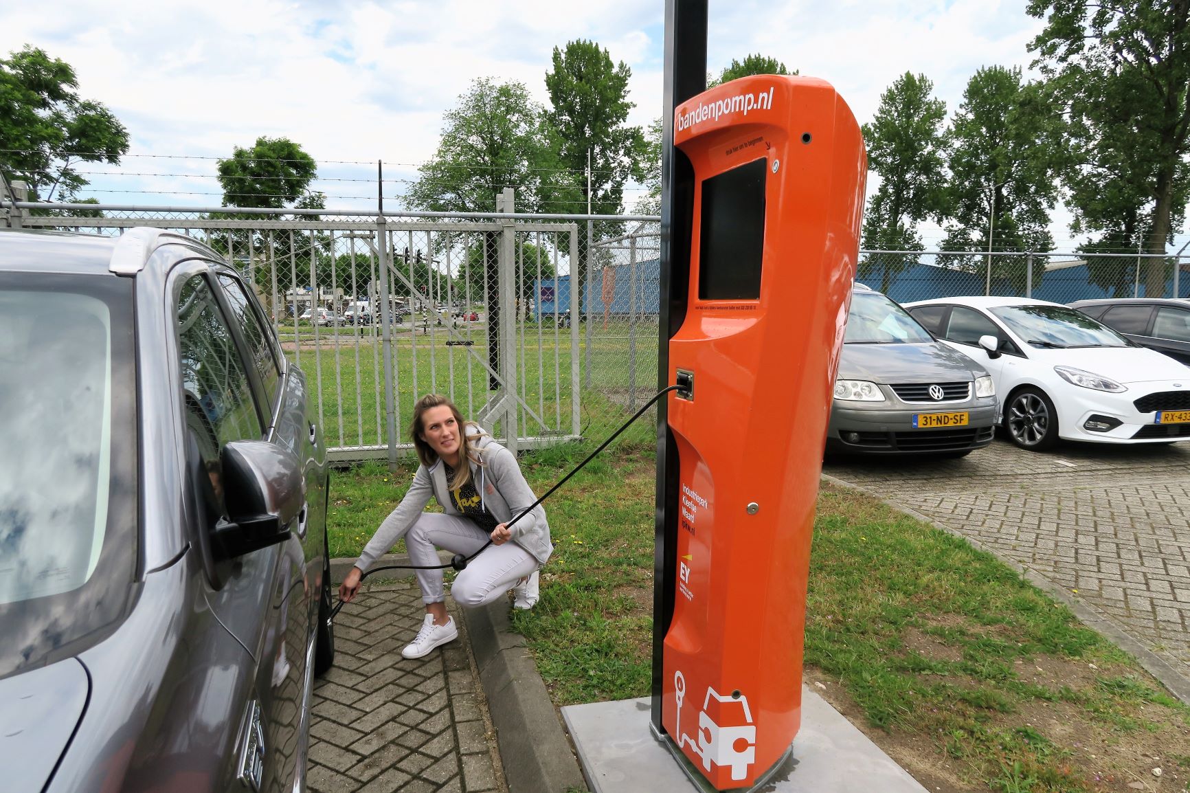 Bandenpomp op zonne-energie op IPKW