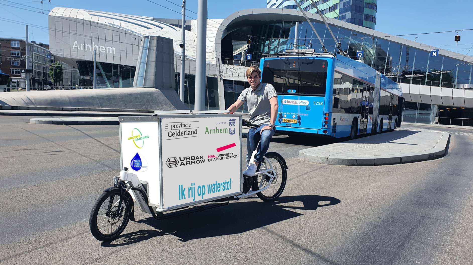 Duurzame stadsdistributie met de HydroCargo bakfiets