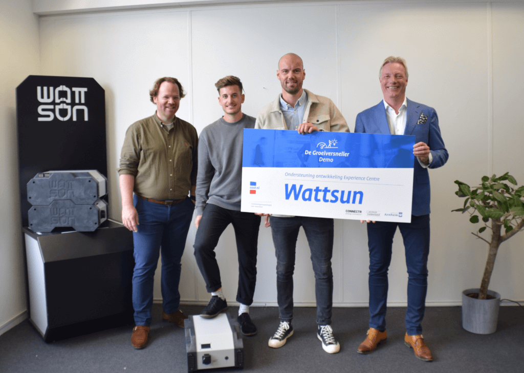 De Groeiversneller Demonstratie Energie uitgereikt aan IPKW’er Wattsun